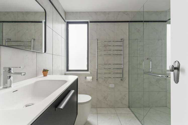 8C/36 James Cook Crescent Remuera_16