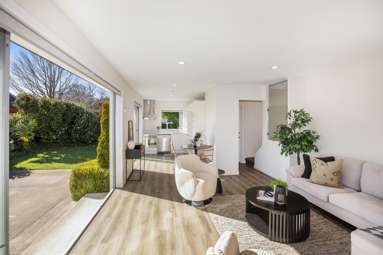 1/54 Garreg Road_1