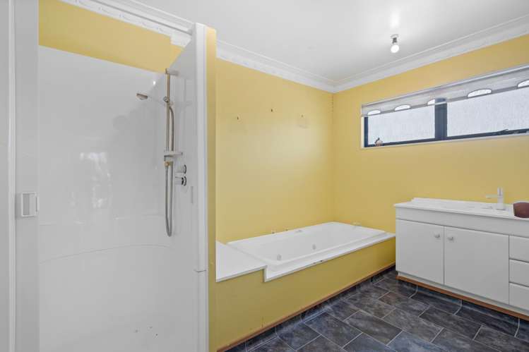 37 Marsden Point Road Ruakaka_11