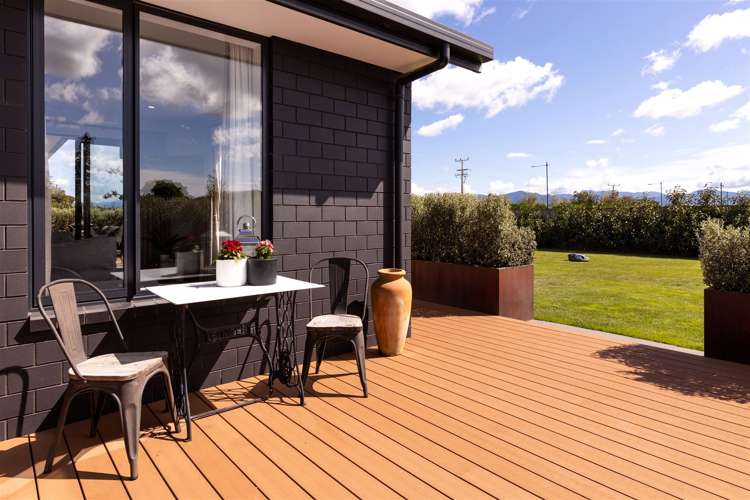 37 Birchwood Avenue Burleigh_31