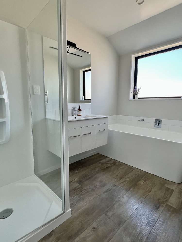 21A Strowan Avenue Elgin_17