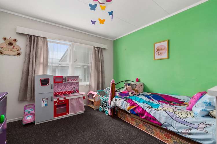 4 Adam Place Mangakakahi_9