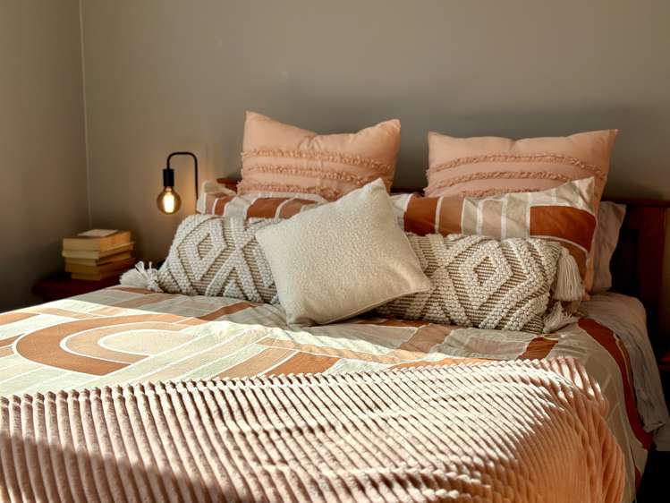 2/512 Yarrow Street Glengarry_11