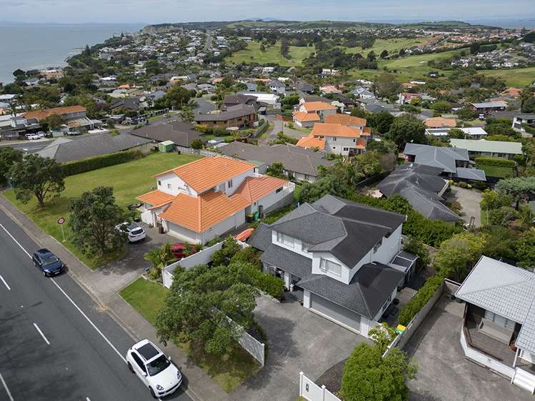 1211 Whangaparaoa Road Gulf Harbour_49