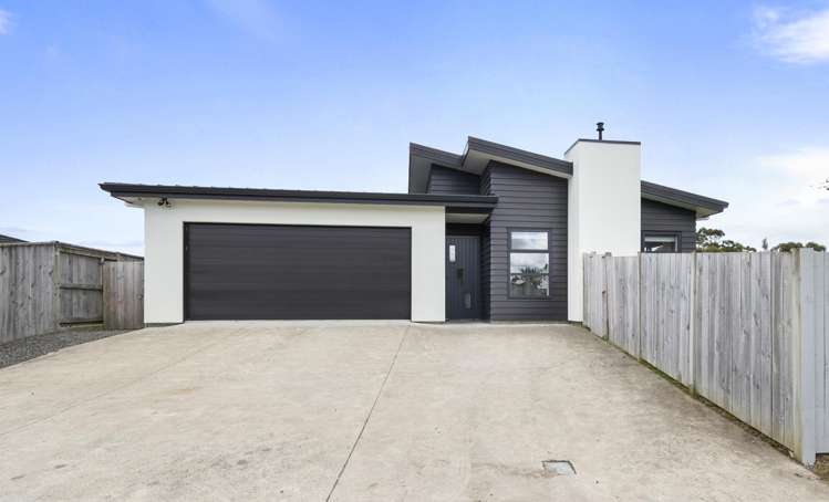 11 Coutts Way Fitzherbert_24