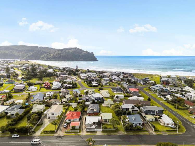 220A Ocean Road Whangamata_35