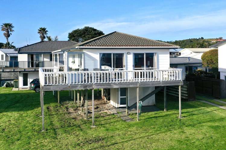 114 Ocean Road Ohope_1