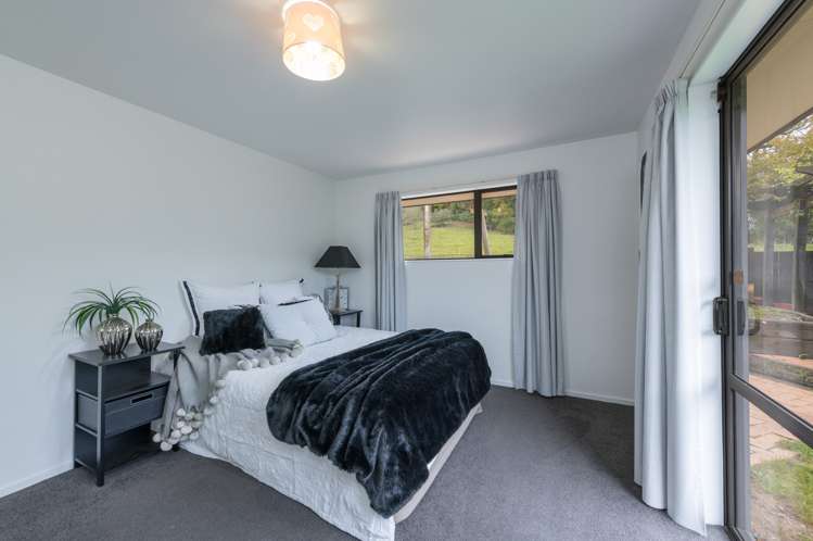 20 Ballard Drive Stoke_13