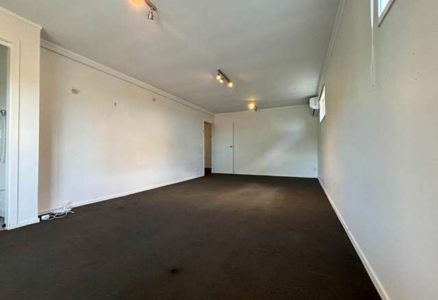 15 Ellesmere Crescent Pakuranga Heights_4