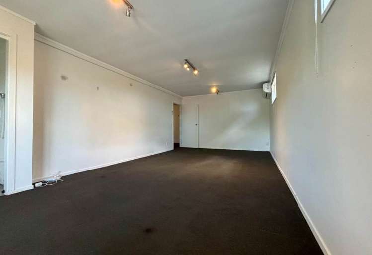 15 Ellesmere Crescent Pakuranga Heights_4