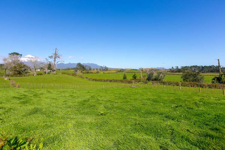 930 Upland Road Egmont Village_24