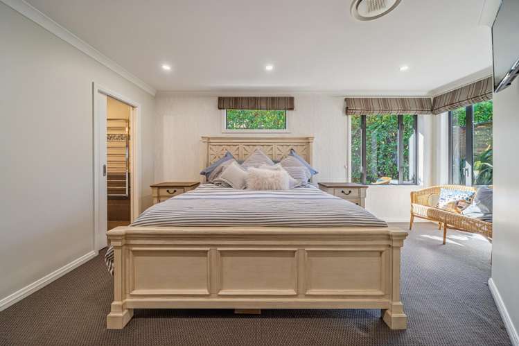 8 Benzie Avenue Wallaceville_23