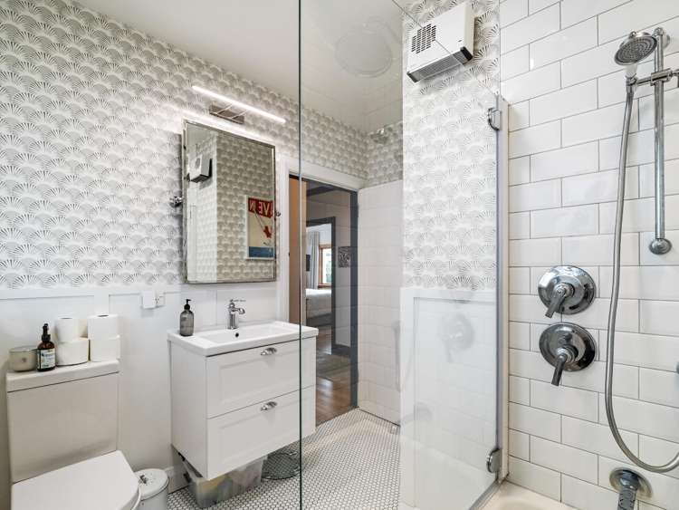 146 Easther Crescent Kew_15