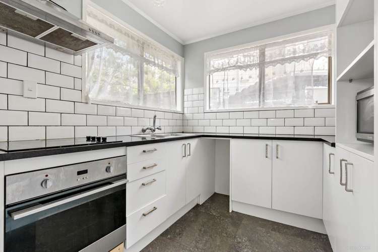 11 Lendenfeld Drive Papatoetoe_6