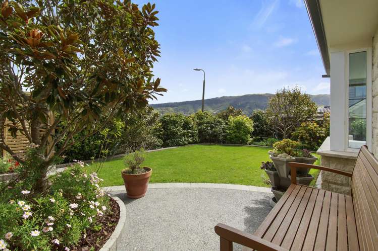 131 Woodman Drive Tawa_2