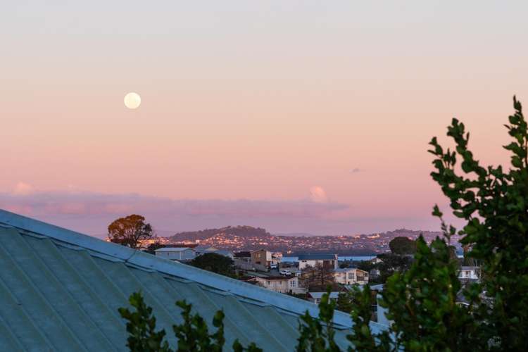 2/11 Cyril Crescent West Harbour_9