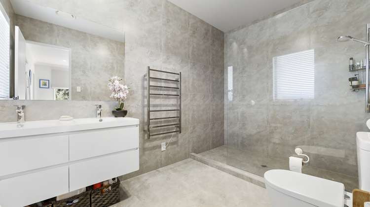 8 Pheasant Close Stanmore Bay_11