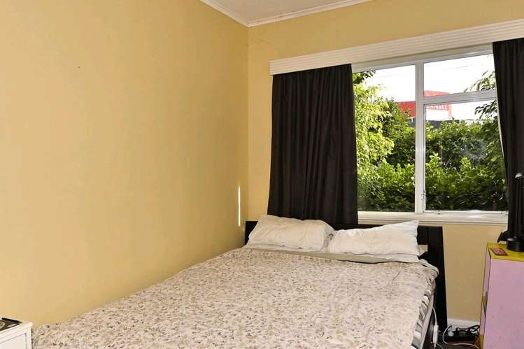 896 Mount Eden Road Three Kings_5