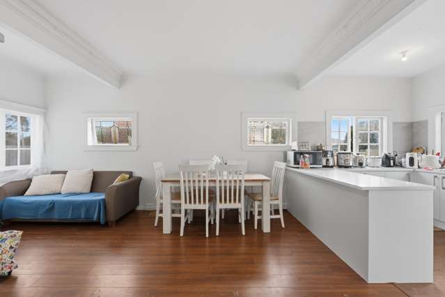 13 Memorial Avenue Mount Roskill_3