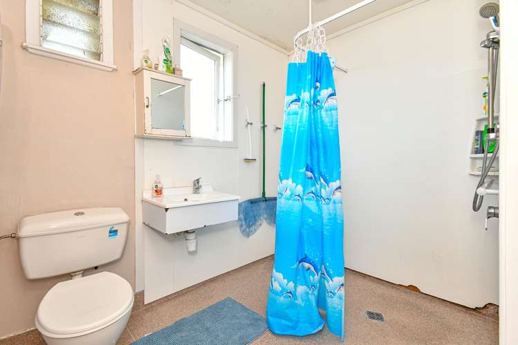 734 Massey Road Mangere_10