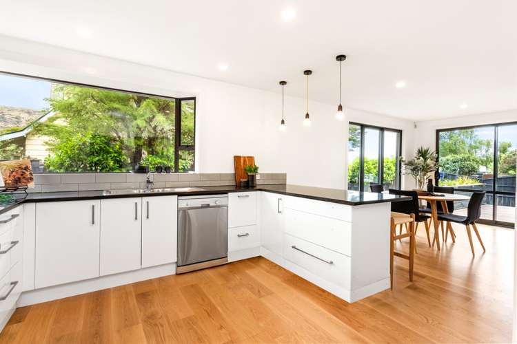 5 Laing Crescent Heathcote Valley_8