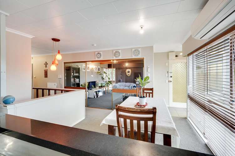 124 Maeroa Road Forest Lake_8