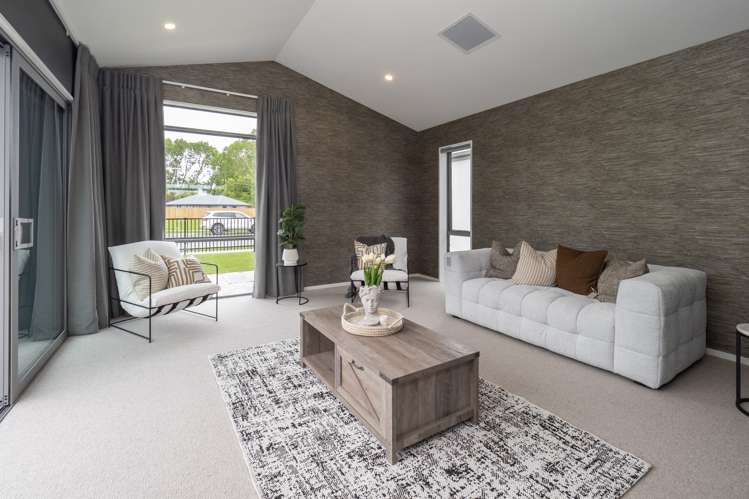 6 Strowan Avenue Elgin_12