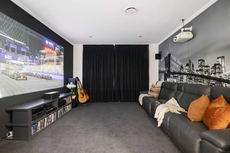 19 Lawrence Carter Drive Bombay_10