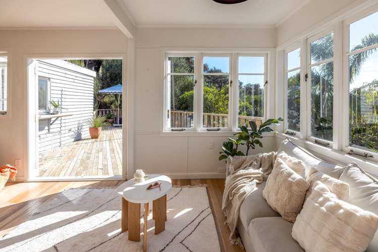 184 Ocean View Road Oneroa_10