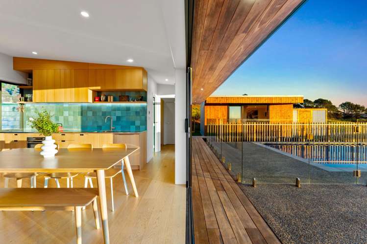 94 Amreins Road Waitakere_13