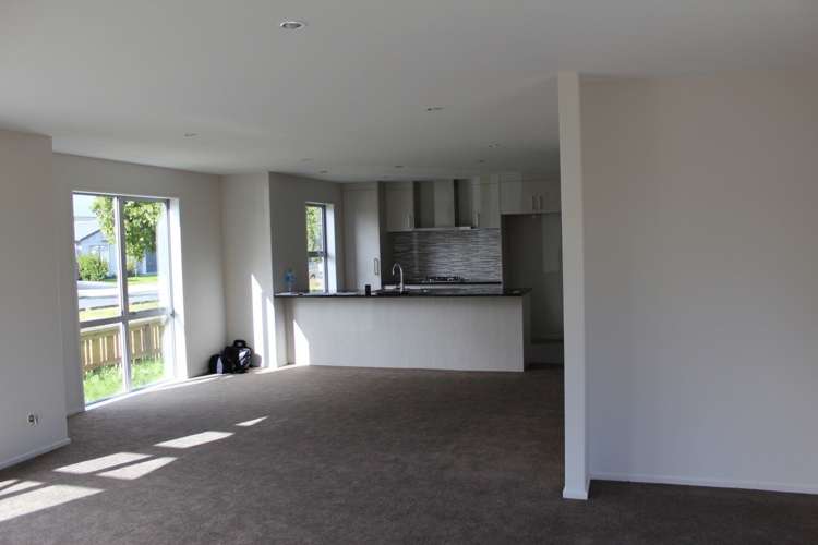 12 Pipipi Crescent Takanini_9