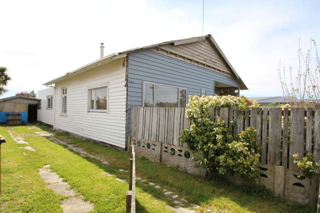 8 Carlyle Street Mataura_4