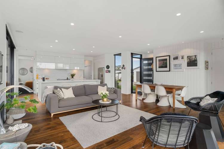 33 Oceanair Drive Pauanui_11