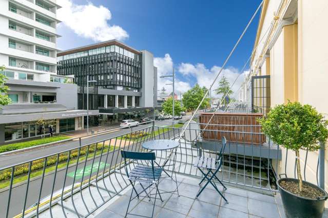 Dreamy CBD Living - Carpark Available
