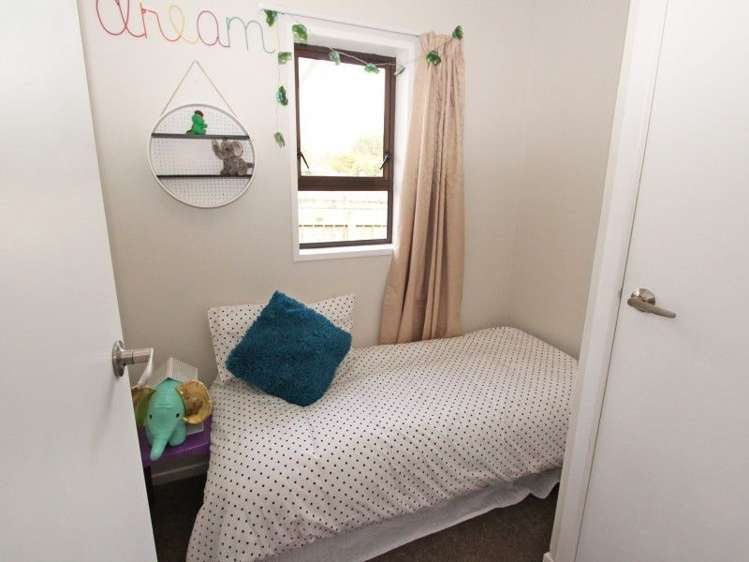 14 Driver Crescent Cannons Creek_10