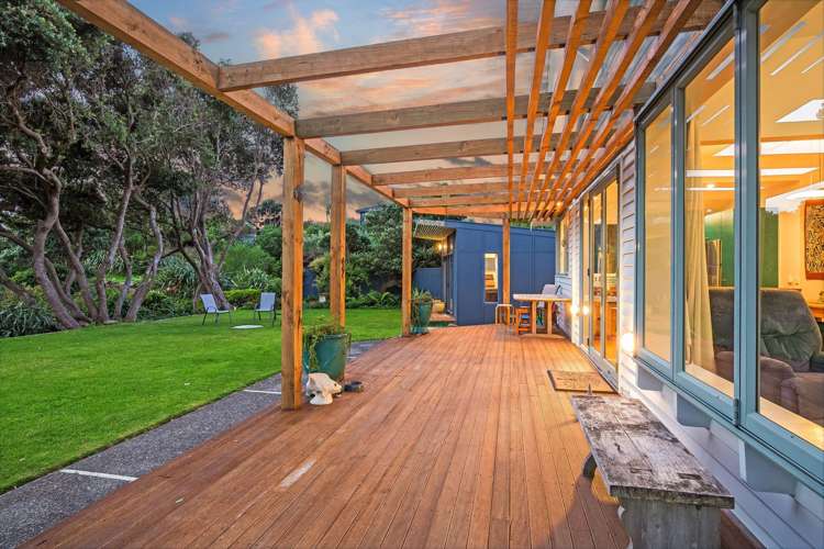 137 Wellington Road Paekakariki_23