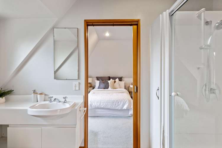 1/5 Andybrae Lane Saint Martins_15