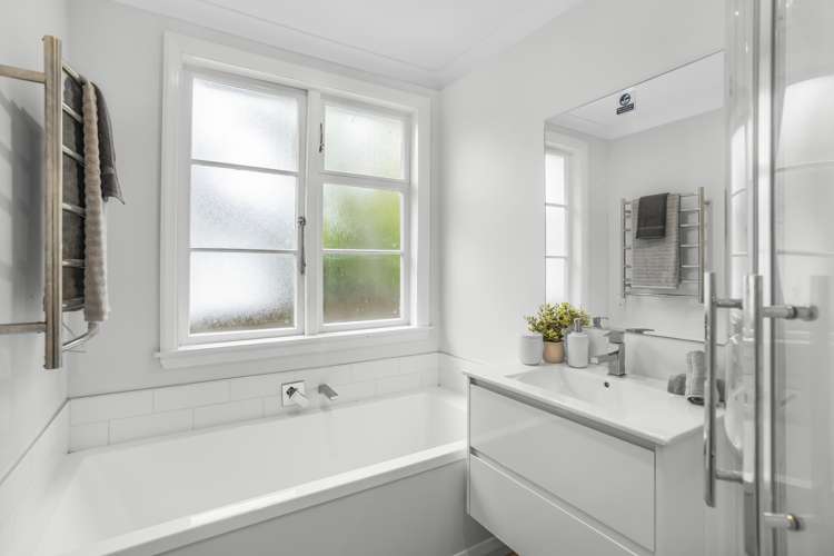 166 Wellington Road Wainuiomata_9