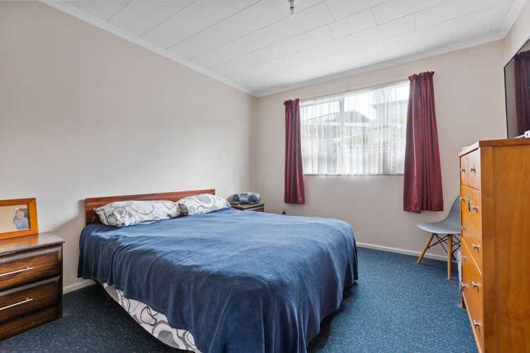 7 Fairview Place Westown_25