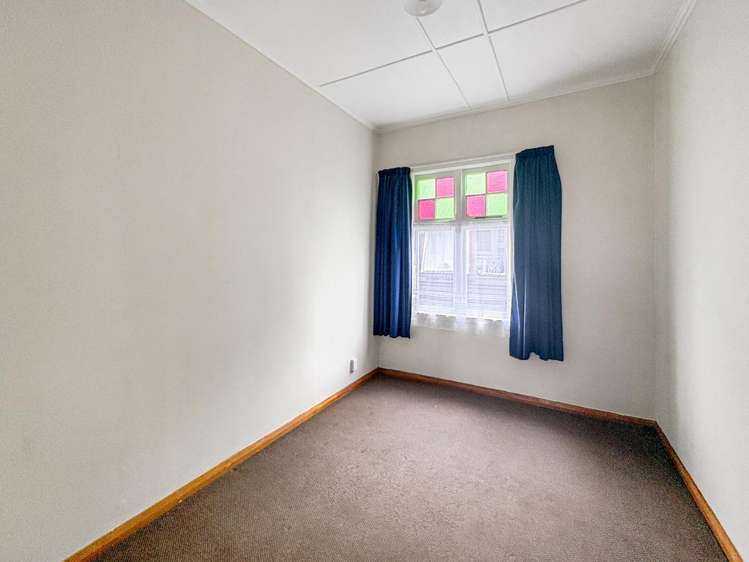 240 Ferguson Street 10930_5