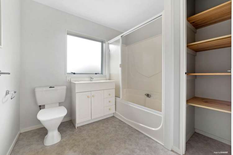 11 Owl Court Unsworth Heights_9