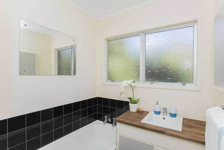 27 Waingake Road Manutuke_24