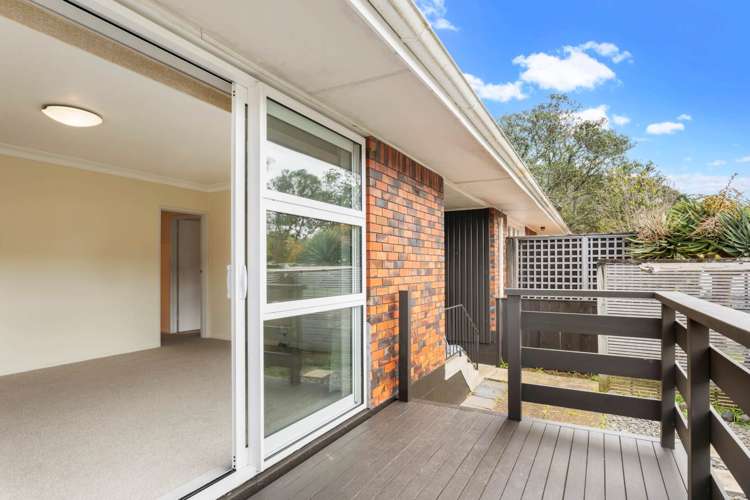 2/34 Thatcher Street Mission Bay_1