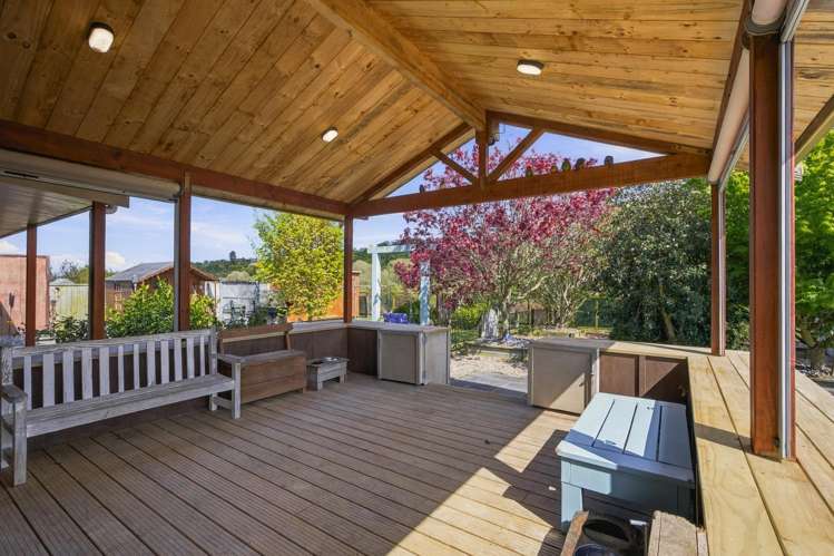 37 Pukeko Way Kinloch_19