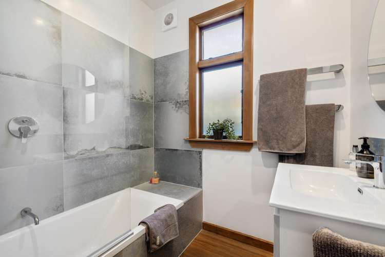 19 Birdwood Avenue Beckenham_11