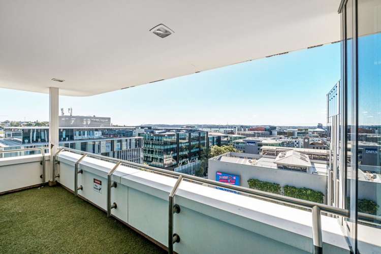 151 Victoria Street West City Centre_14