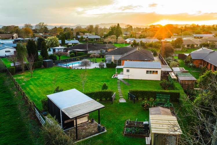 8 De La Mare Drive Leamington_22