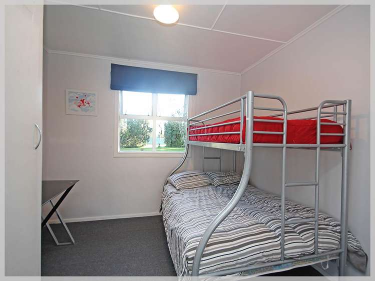 13 Dewe Terrace Foxton Beach_12