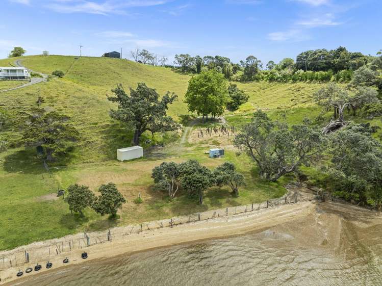 130 Whangaruru Wharf Road Oakura Coast_9