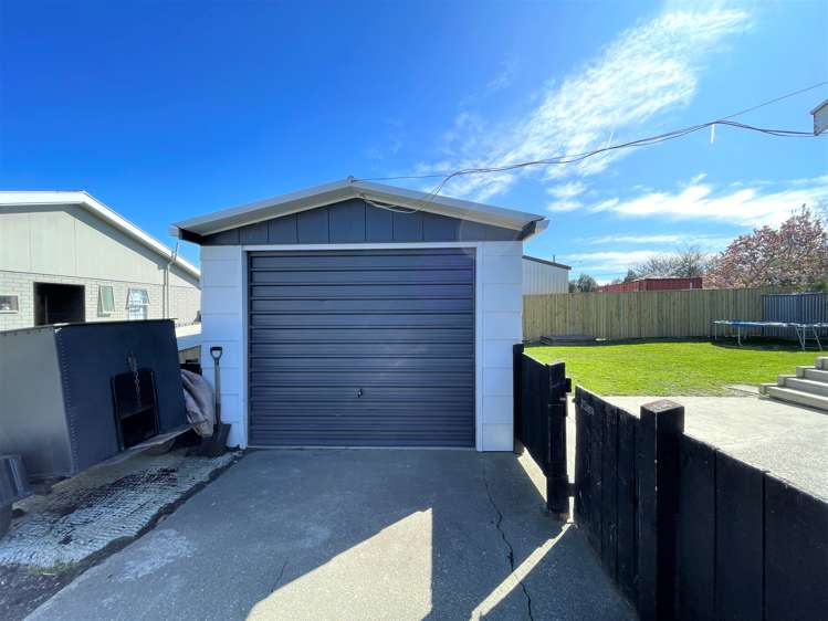 39 Essex Street Balclutha_18